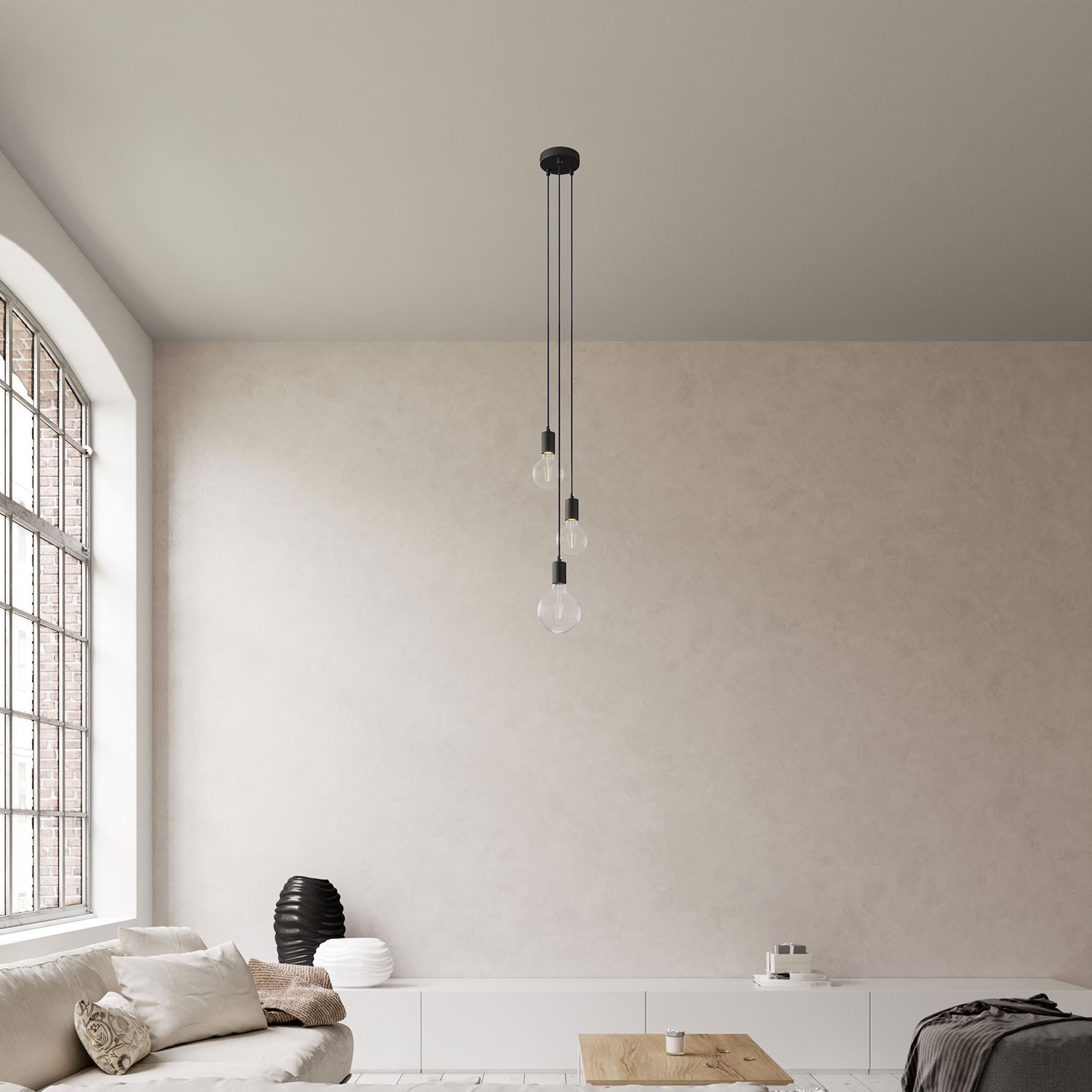 3-light multi-pendant lamp featuring fabric cable and metal finishes